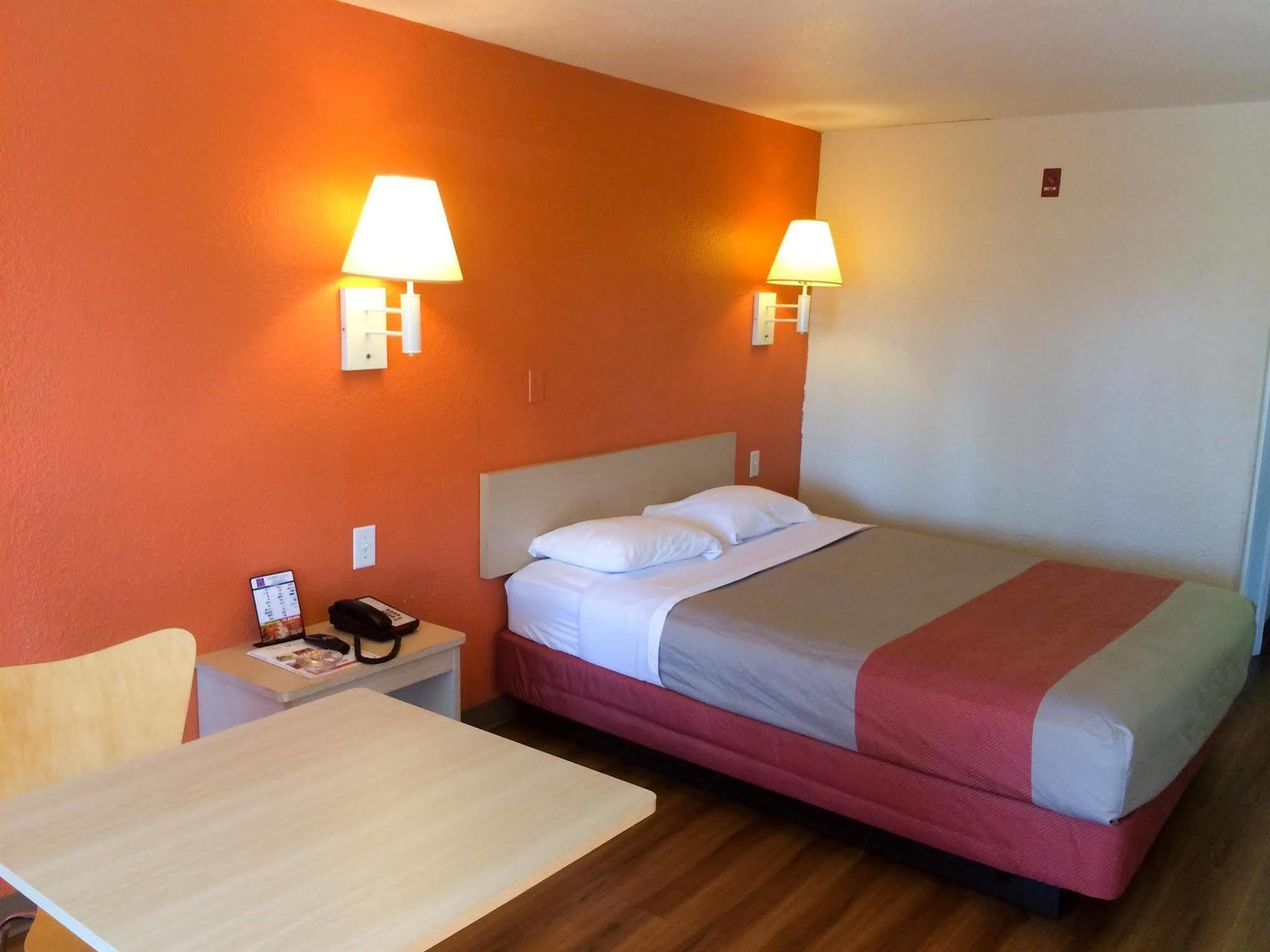 Motel 6-Newport News, Va Exteriér fotografie