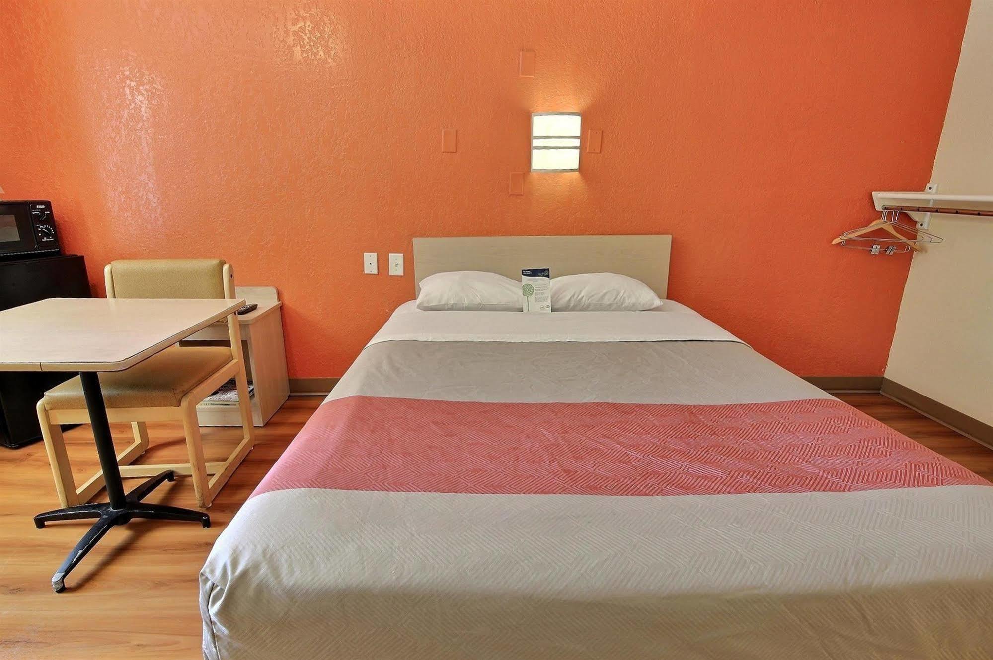 Motel 6-Newport News, Va Exteriér fotografie