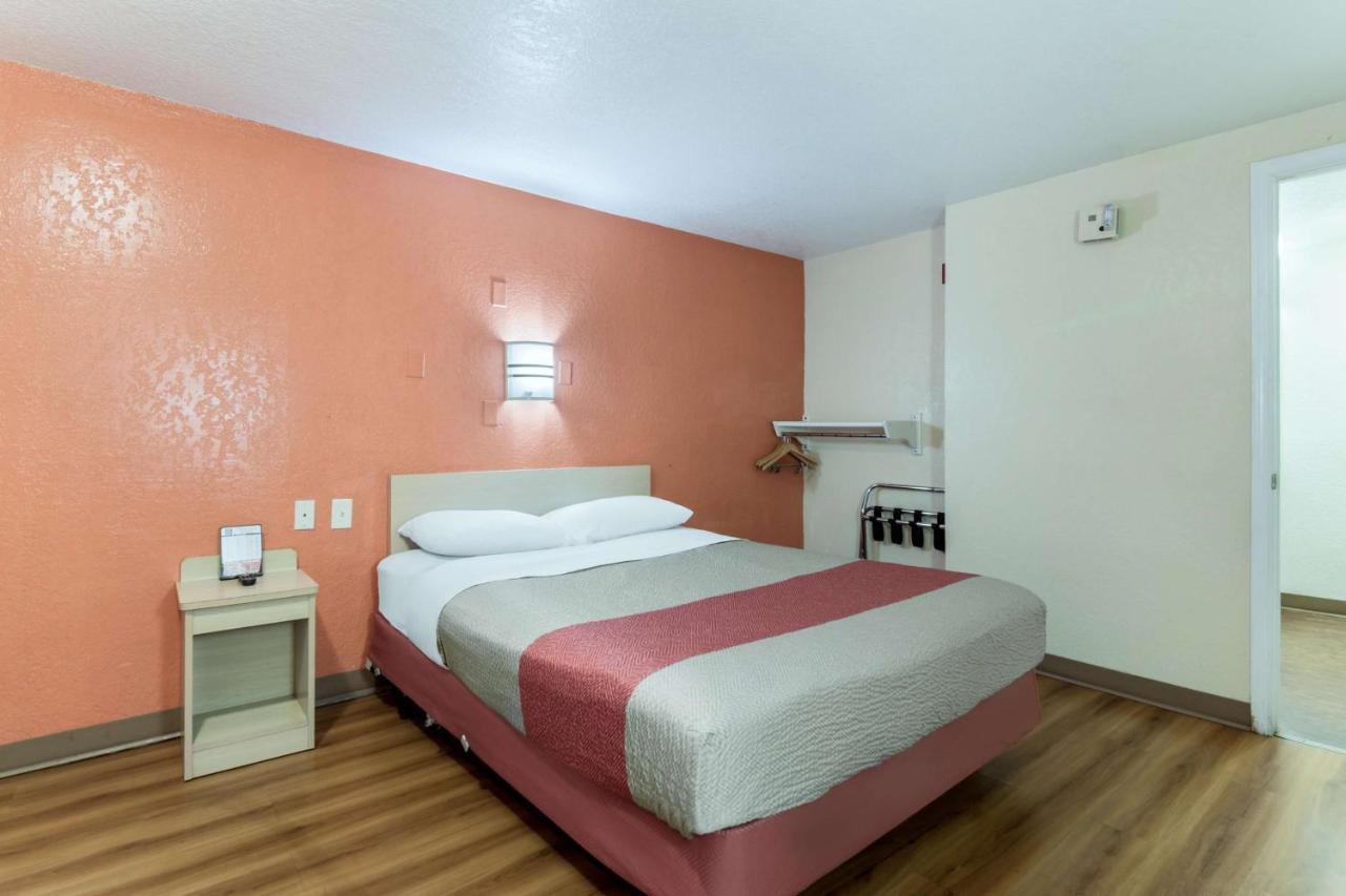 Motel 6-Newport News, Va Exteriér fotografie